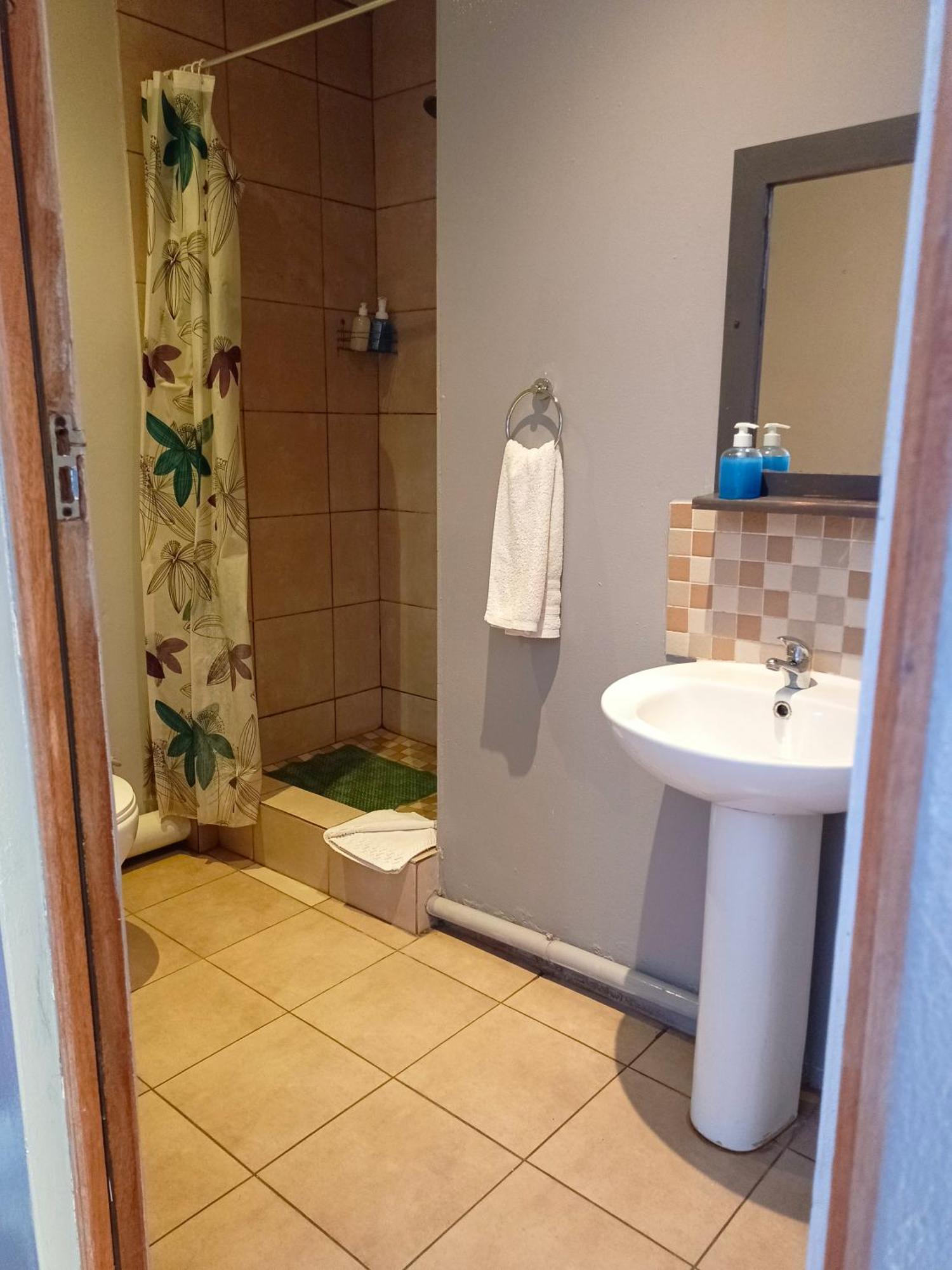 21 On Coetzee Guest House Bloemfontein Buitenkant foto