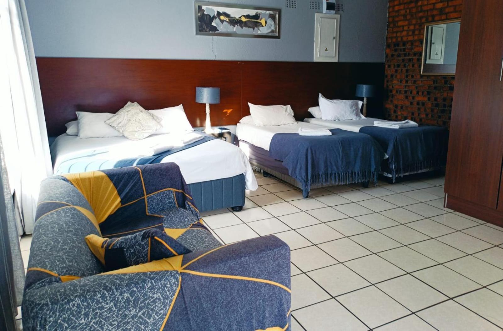 21 On Coetzee Guest House Bloemfontein Buitenkant foto