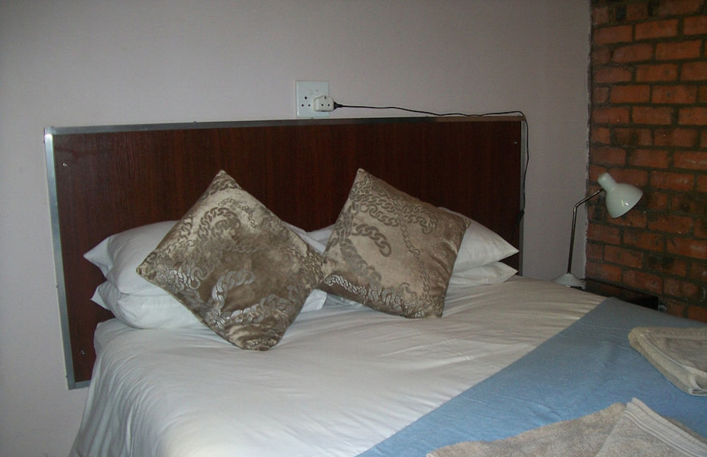 21 On Coetzee Guest House Bloemfontein Buitenkant foto
